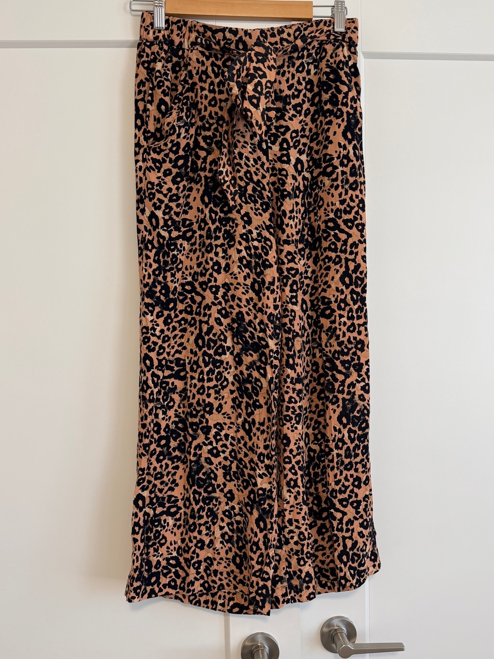 Wilfred Wide-Leg Pants in Black and Tan Leopard